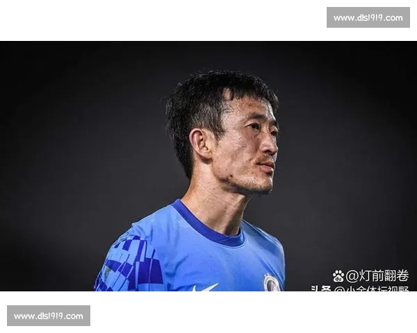 判罚争议引爆赛场风波裁判尺度与比赛公正再受拷问舆论焦点持续发酵